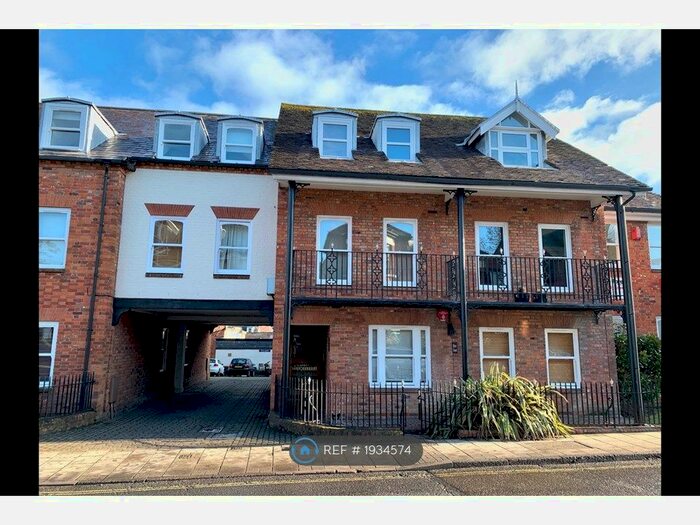 1 Bedroom Maisonette To Rent In River Court, Lymington, SO41