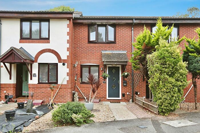 2 Bedroom Terraced House For Sale In Ivy Dene, Southampton, SO19