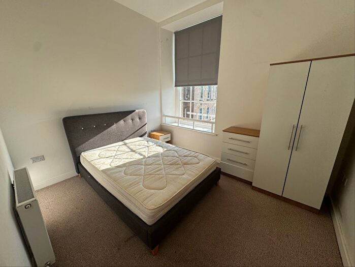 3 Bedroom Flat To Rent In Albert Terrace Road, Sheffield, S6