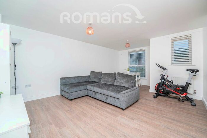 1 Bedroom Flat To Rent In Admiralty Close, West Drayton UB7