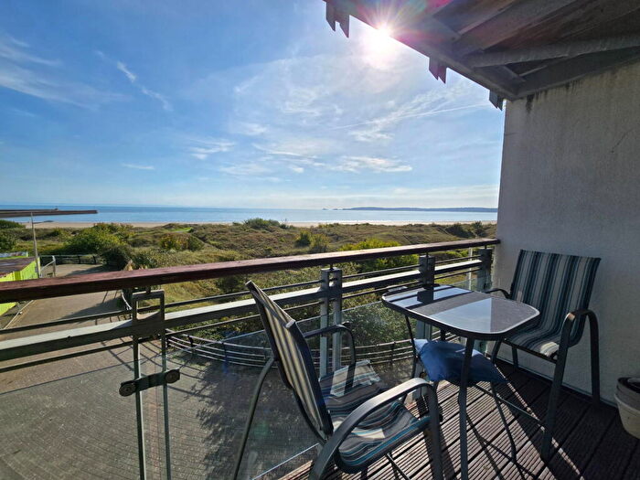 2 Bedroom Flat For Sale In St Margarets Court, Maritime Quarter, Swansea, SA1