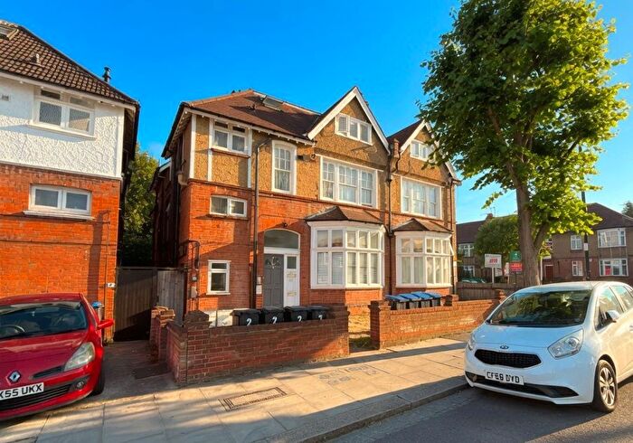 1 Bedroom Flat For Sale In Unit, Elm Park Road, Southgate, Enfield, N21
