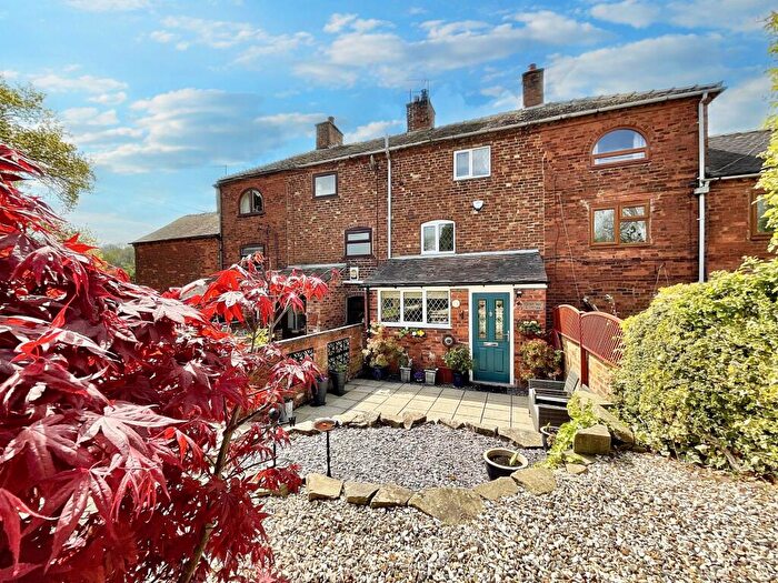 2 Bedroom Terraced House For Sale In Outlanes, Meaford, ST15