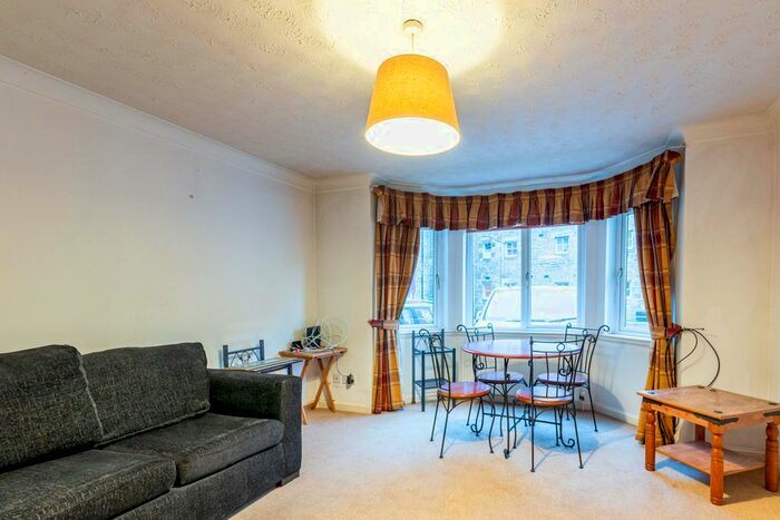 2 Bedroom Flat To Rent In Duff Road, Edinburgh, EH11