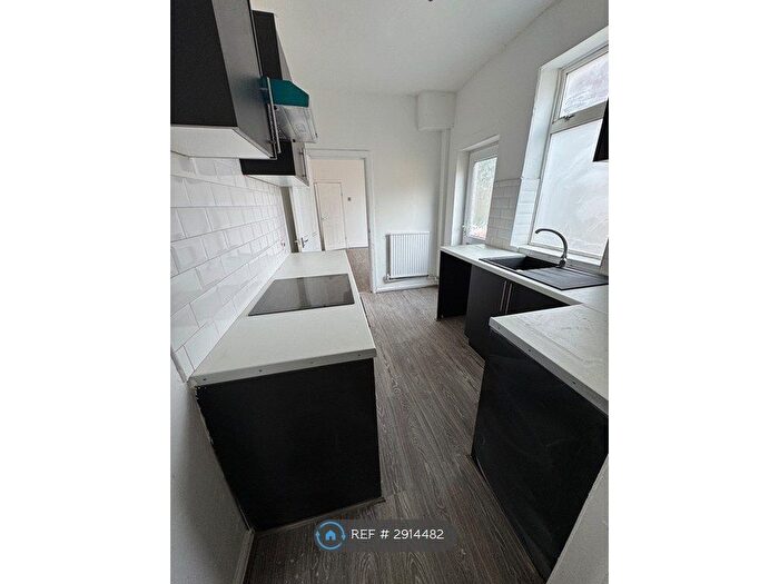 4 Bedroom Terraced House To Rent In Manchester Road West, Little Hulton, Manchester, M38