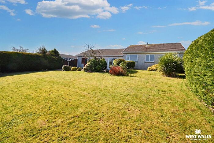 4 Bedroom Detached Bungalow For Sale In Hazel Grove, Llanstadwell, Milford Haven, SA73