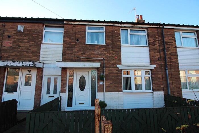 2 Bedroom Terraced House To Rent In Brixton Close, Hull, HU8