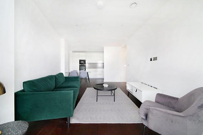 2 Bedroom Flat For Sale In Senate Building, Lanchester Way, SW11