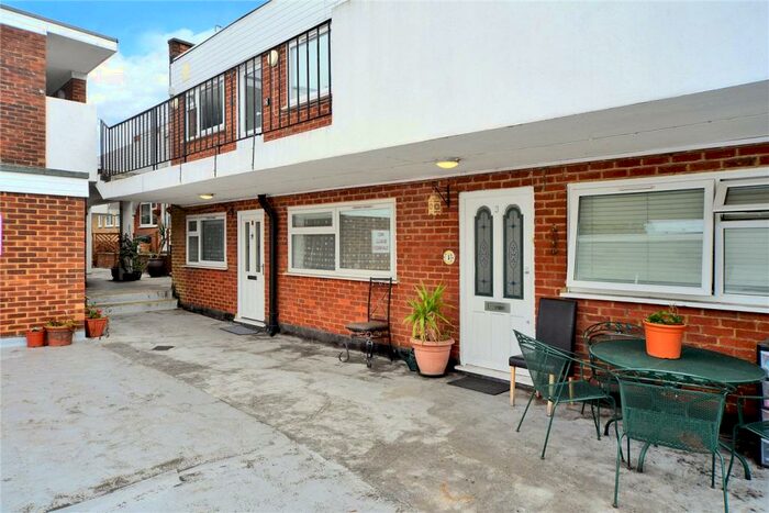 2 Bedroom Apartment To Rent In High Street, Cheam, Sutton, SM3