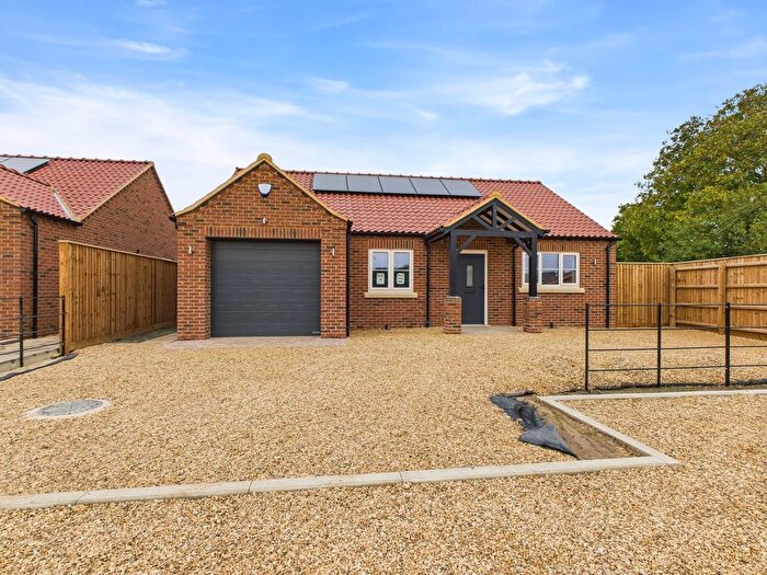 3 Bedroom Detached Bungalow For Sale In Anvil Way, Emneth, Wisbech, PE14