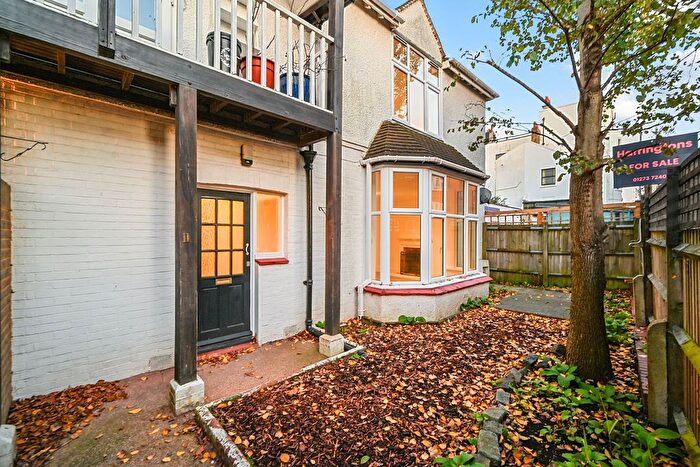 3 Bedroom Semi-Detached House For Sale In Windlesham Avenue, Brighton, BN1