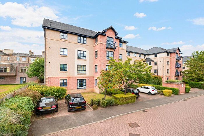 1 Bedroom Flat For Sale In / Russell Gardens, Edinburgh, EH12