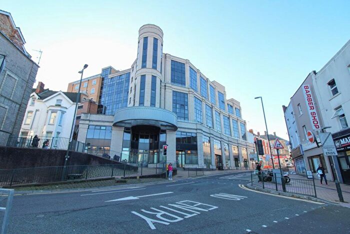 2 Bedroom Apartment For Sale In Commercial Road, Bournemouth, BH2