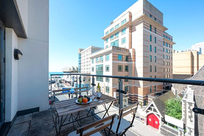 2 Bedroom Apartment To Rent In Avalon, West Street, Brighton, BN1