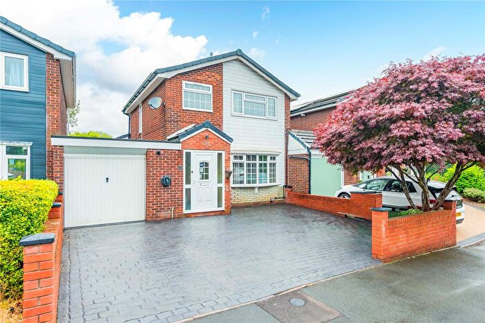 3 Bedroom Link Detached House For Sale In Claverley Drive, Stirchley, Telford, TF3