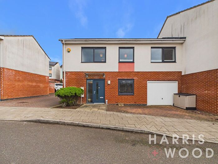 3 Bedroom End Of Terrace House For Sale In Stanford Road, Colchester, Essex, CO4
