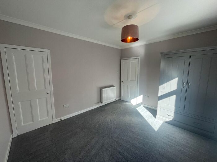 2 Bedroom Flat To Rent In Kenilworth Avenue, Dundee, DD4