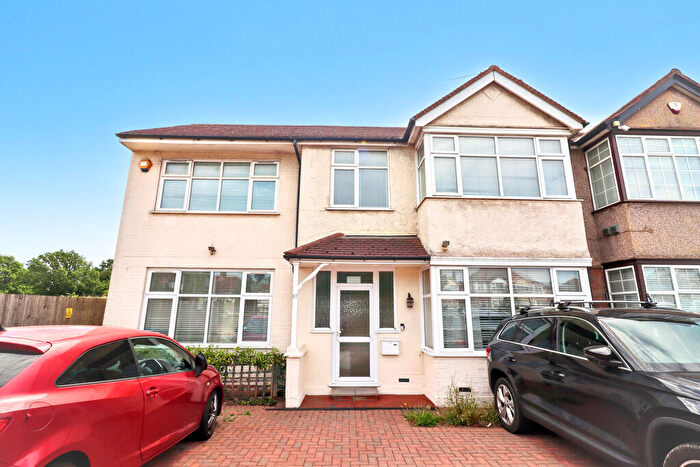 5 Bedroom Semi-Detached House To Rent In Hook Rise South, Surbiton, KT6