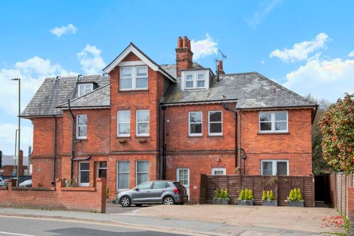 Studio To Rent In London Road, Camberley, Surrey, GU15