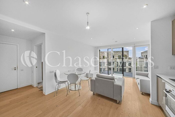 1 Bedroom Flat To Rent In Rodney Road, Elephant Amp; Castle, London, SE17