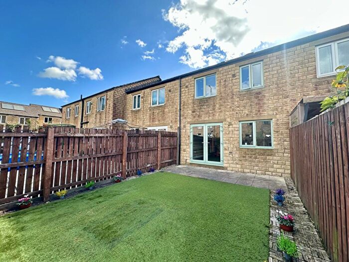 4 Bedroom Terraced House For Sale In Jubilee Way, Cornholme, Todmorden, OL14