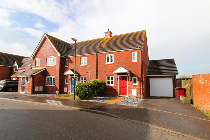 2 Bedroom End Of Terrace House To Rent In Tide Way, Bracklesham Bay, Chichester, PO20