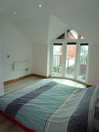 1 Bedroom Mews To Rent In Claude Road, Cardiff, CF24