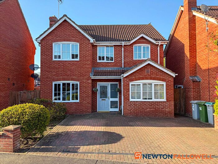 4 Bedroom Detached House For Sale In Stirling Drive, Coddington, NG24