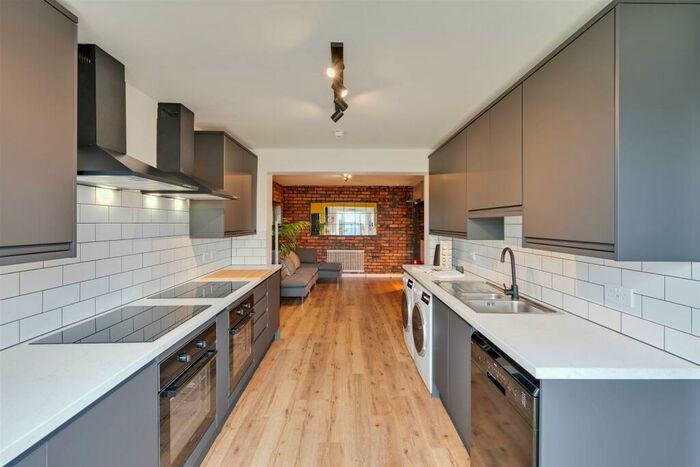 6 Bedroom Terraced House To Rent In Filton Avenue, Horfield, BS7