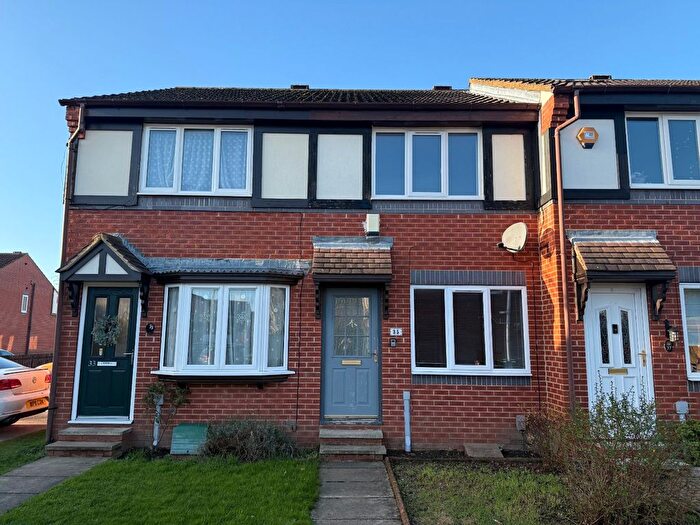 2 Bedroom Terraced House To Rent In Hillthorpe Court, Leeds, West Yorkshire, LS10