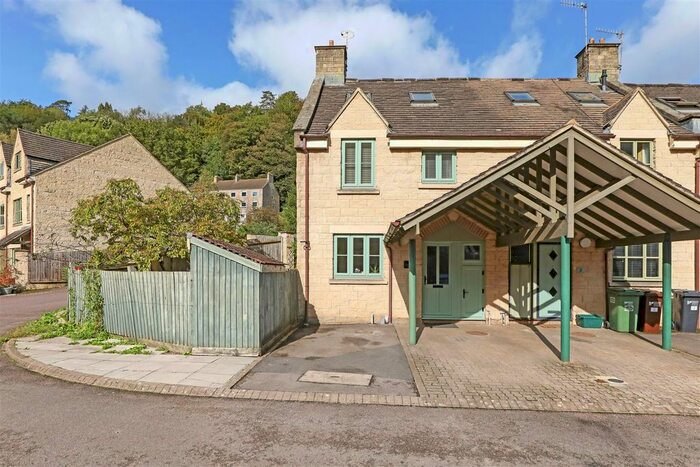 4 Bedroom Property For Sale In Belvedere Mews, Chalford, Stroud, GL6