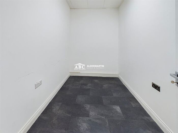 Office To Rent In Brent Street, London, NW4