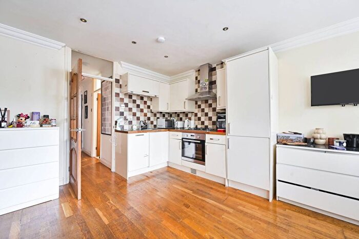 1 Bedroom Flat For Sale In Tom Williams House, Fulham, London, SW6