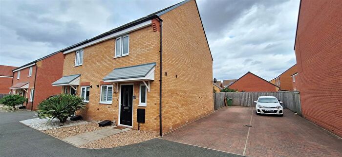 2 Bedroom Property To Rent In Cumberleaf Close, Peterborough, PE2