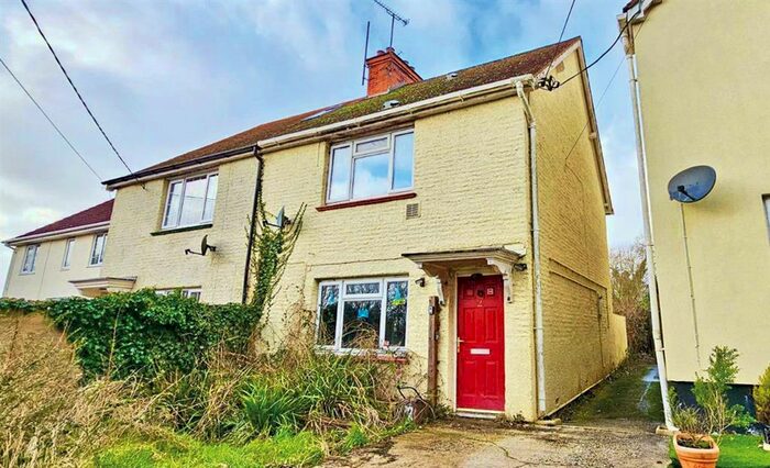 3 Bedroom Semi-Detached House For Sale In West Bourton Road, Bourton, Gillingham, SP8
