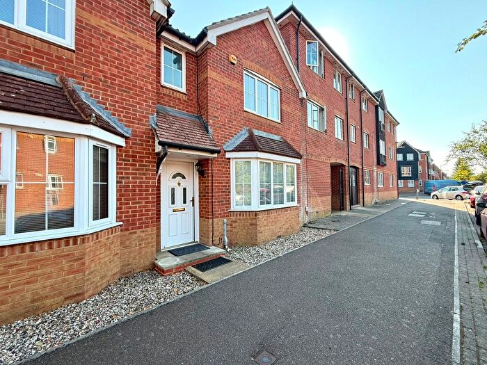 3 Bedroom Terraced House To Rent In Fairview Drive, Ashford, TN24