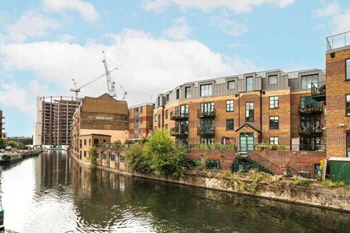 1 Bedroom Flat To Rent In Wharf Place, Broadway Market, E2