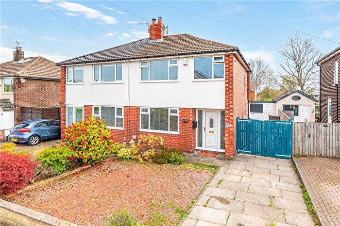 3 Bedroom Semi Detached House For Sale In St. Clair Road, Otley, West Yorkshire, LS21