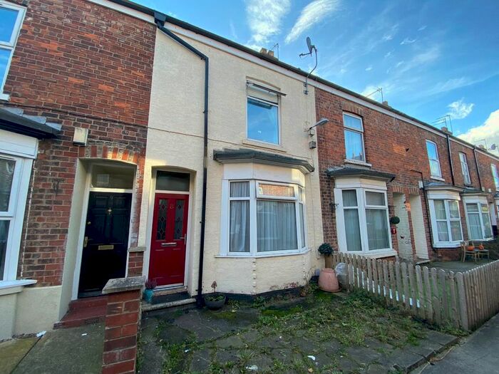 2 Bedroom Terraced House To Rent In Rosebery Avenue, Hull, HU5