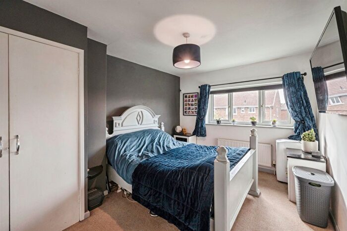 3 Bedroom Semi-Detached House For Sale In Westminster Crescent, Intake, Doncaster, DN2