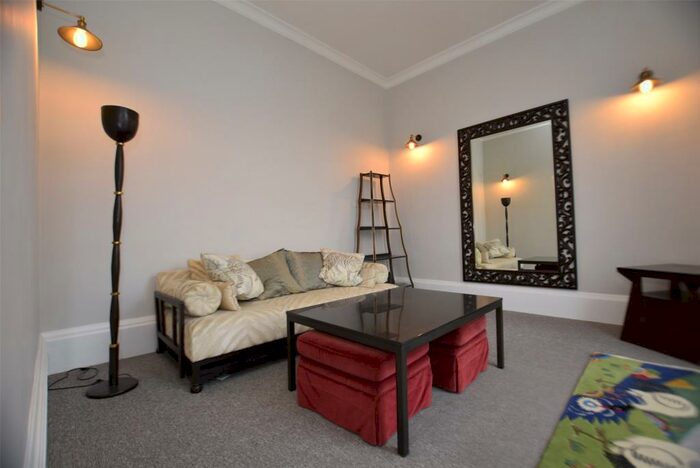 1 Bedroom Apartment To Rent In Alfred Street, Bath, Somerset, BA1