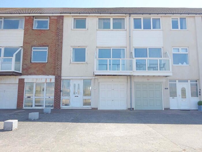 4 Bedroom Town House For Sale In North Promenade, Thornton-Cleveleys, Lancashire, FY5
