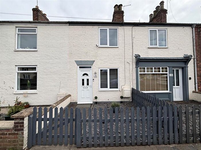 2 Bedroom Terraced House For Sale In High Holme Road, Louth, LN11