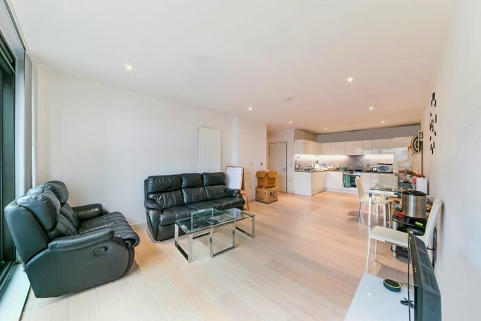 2 Bedroom Flat To Rent In Summerston House, Royal Wharf, London, E16