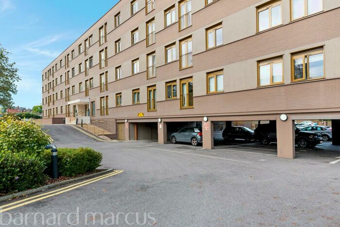 Apartment To Rent In London Road, Cheam, SM3