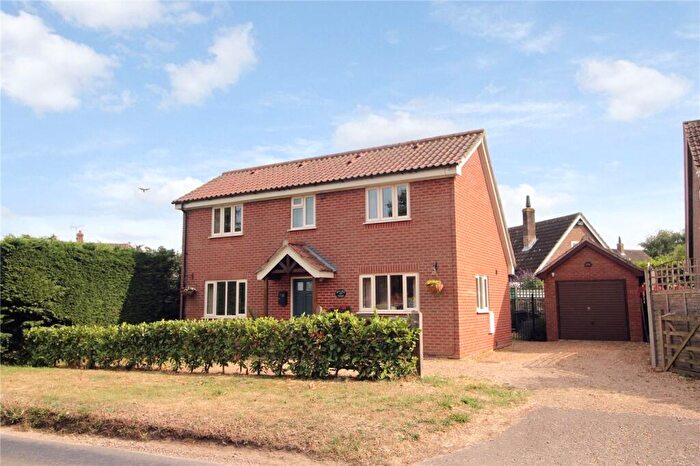 3 Bedroom Detached House For Sale In Hempnall Road, Woodton, Bungay, Norfolk, NR35
