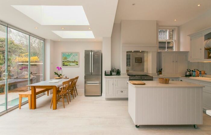 4 Bedroom Flat To Rent In Croxted Road London, SE21