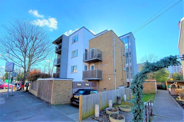 1 Bedroom Flat To Rent In Abbey Road, London, SW19