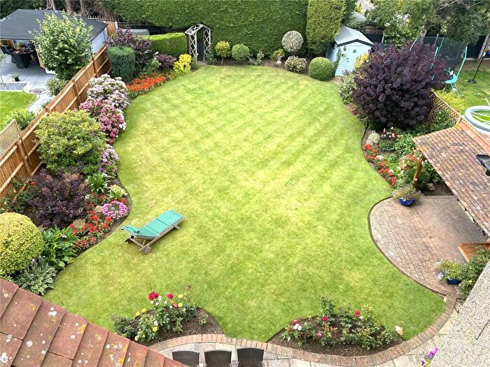 6 Bedroom Detached House For Sale In Parkanaur Avenue, Thorpe Bay, Essex, SS1