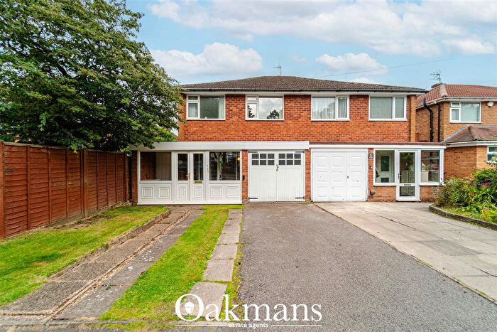 3 Bedroom Semi-Detached House For Sale In School Drive, Wythall, Birmingham, B47